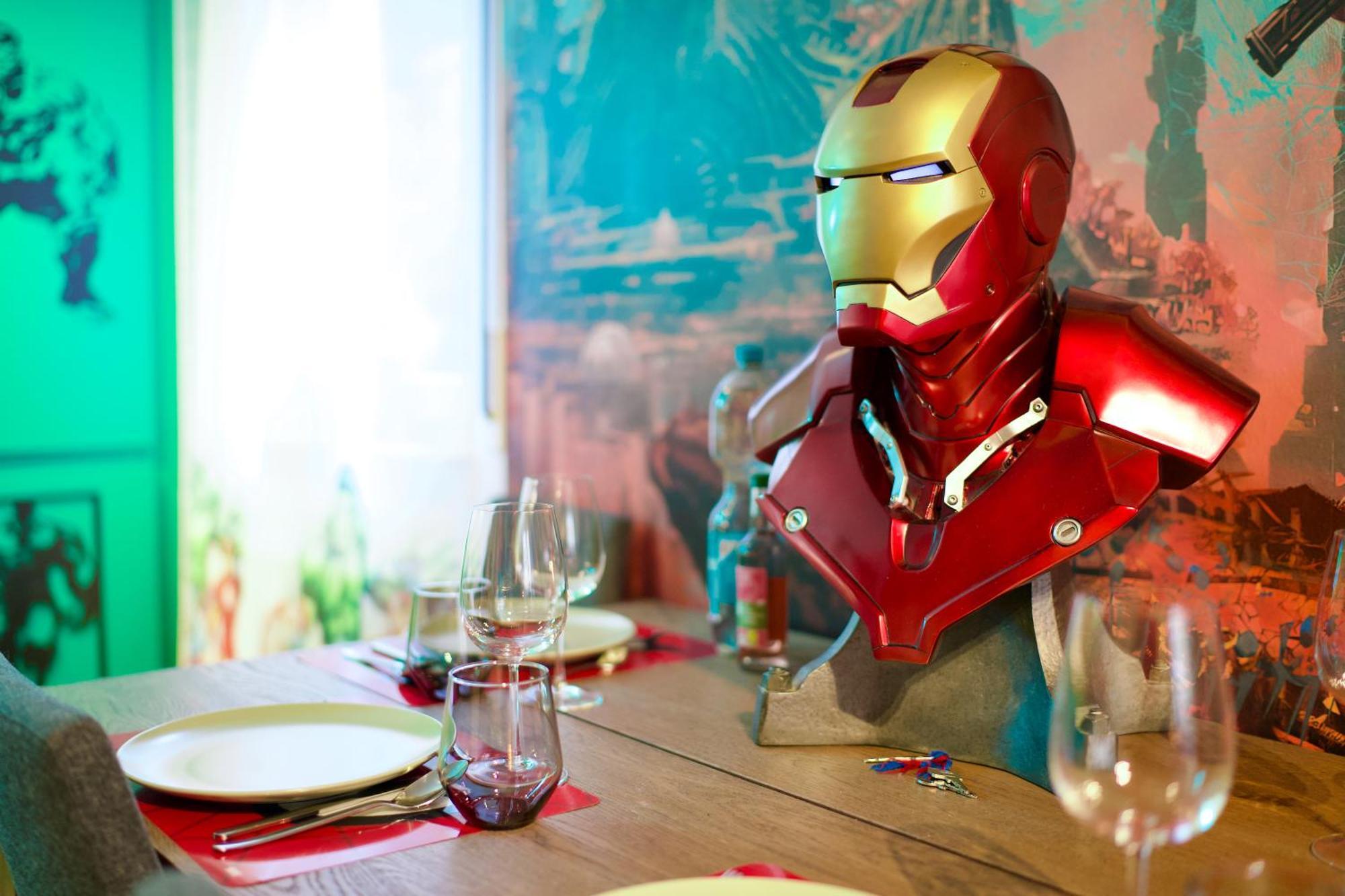 Edler Wohnraum Disney Marvel Studio Mit Balkon, Boxspringbett, Kaffeevollautomat, Lift & Parkplatz Κέμνιτς Εξωτερικό φωτογραφία